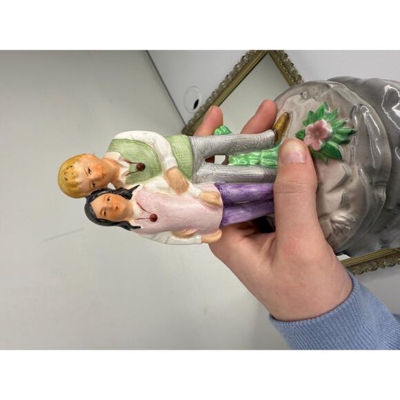 Vintage Loves Story Music Box Figurine Romantic Couple Hippie Couple Romantic - Picture 3 of 10